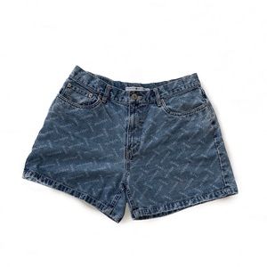 Vintage Mid Rise Tommy Hilfiger Shorts 🦂